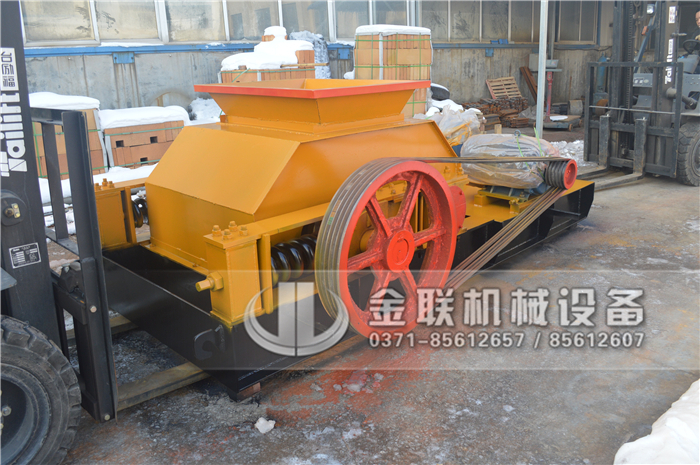 破碎陶瓷用狼牙破碎機怎么樣，購買一臺需要多少錢？