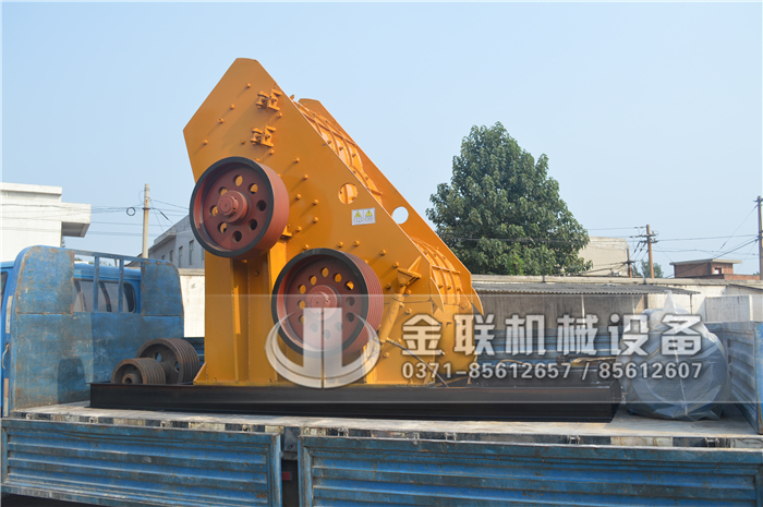  粉碎煤渣用哪種粉碎機設備好，購買一臺的價格高嗎？