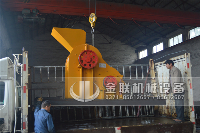 哪個(gè)廠家煤矸石粉碎機(jī)優(yōu)勢多，購買一臺(tái)需要多少錢？