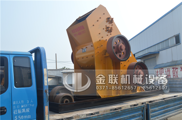 中型煤炭破碎機(jī)的價(jià)格是多少，是怎么來破碎煤炭的？